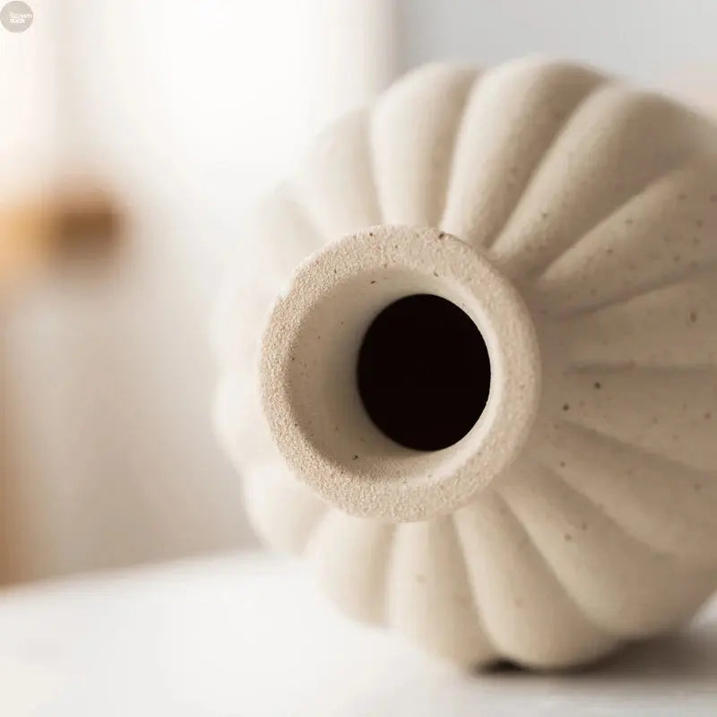 Ceramic Flower Vase for Retro Table Decor, Dried Flower Arrangements, Home Wedding Gifts, Aesthetic Desktop Ornament Brownstick