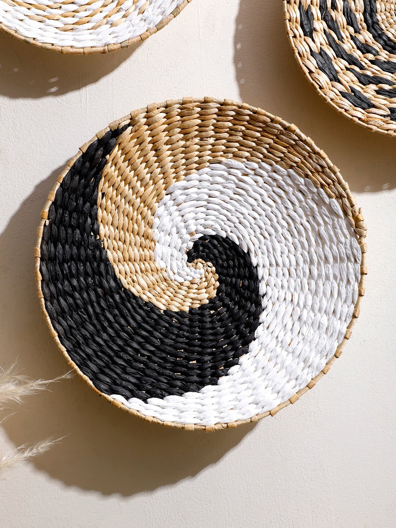 Boho Seagrass Wall Basket Decor – Handmade Natural Wall Art Brownstick