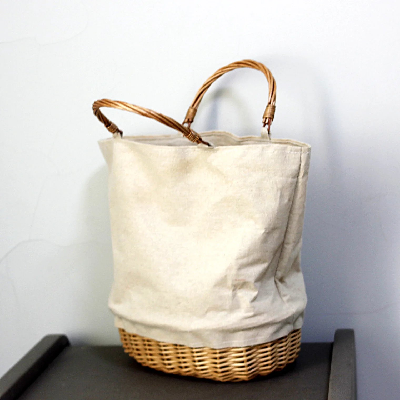 Wicker Basket Tote with Linen Patchwork – Handmade Boho Straw Travel Bag Brownstick