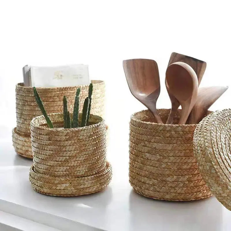 Straw Woven Storage Basket with Lid – Eco-Friendly Organizer Box Brownstick